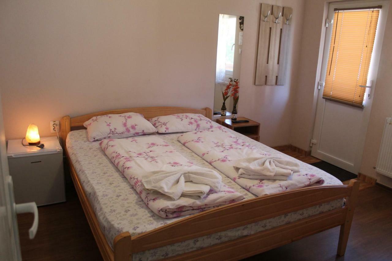 Kovacs Guesthouse Praid Extérieur photo