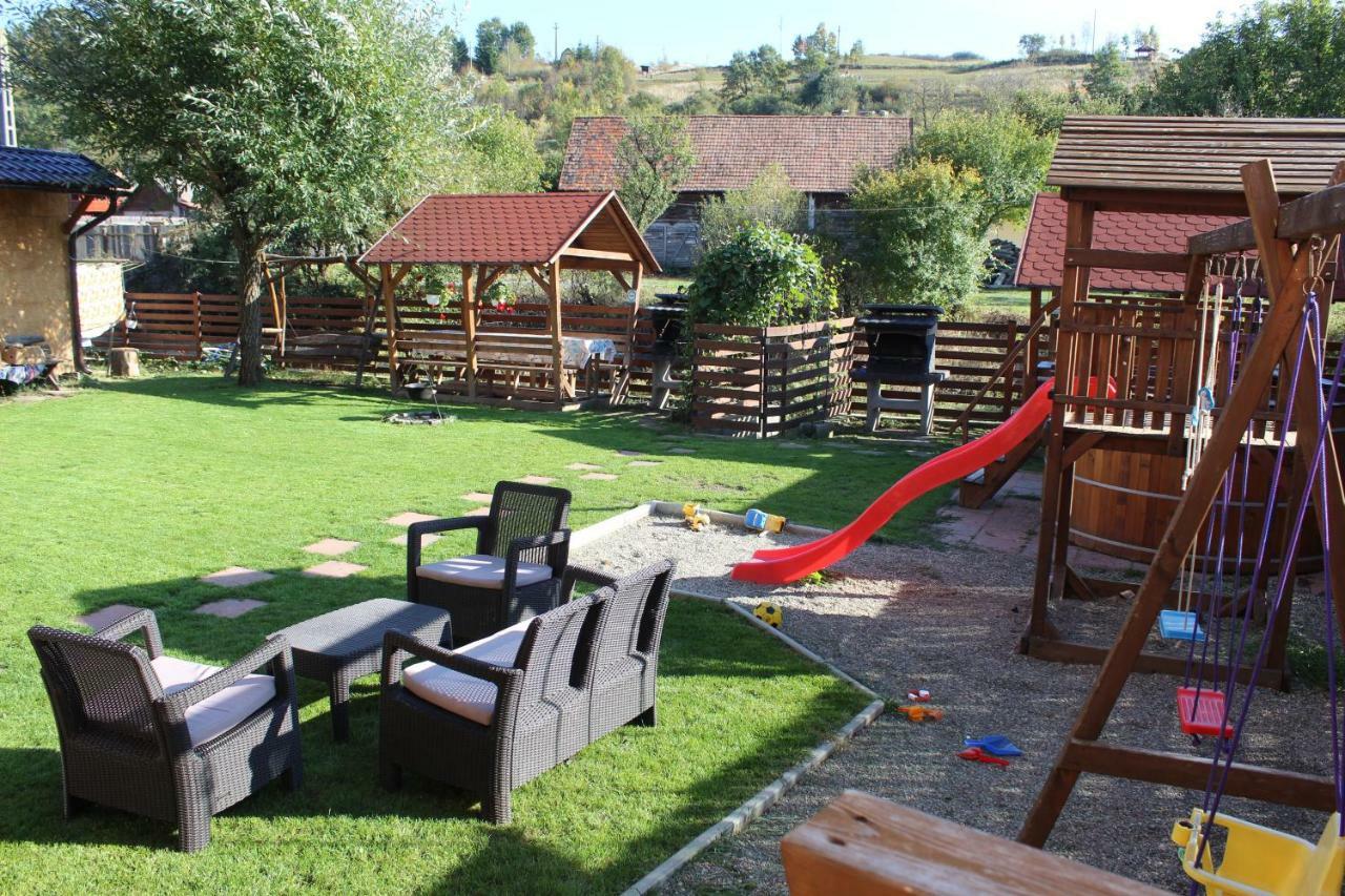 Kovacs Guesthouse Praid Extérieur photo