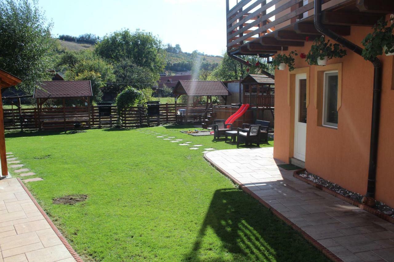Kovacs Guesthouse Praid Extérieur photo